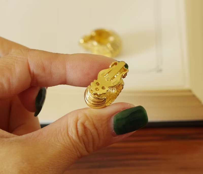古董金色圈圈夾式耳環 C899