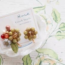 森林果實盛開花束 / 捷克珠飾 ( 耳環・耳夾 )