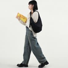 【FW25全新Wander系列】ZION 可擴展半月包 (翠黑色)