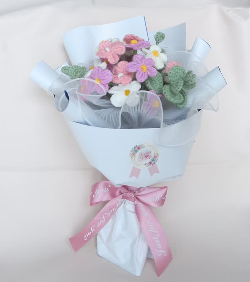 鈎織勿忘我花束