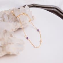 貴人 x 紫水晶 淡水珍珠 黃銅鍍18K金【風信子 • 重生的愛】手鍊