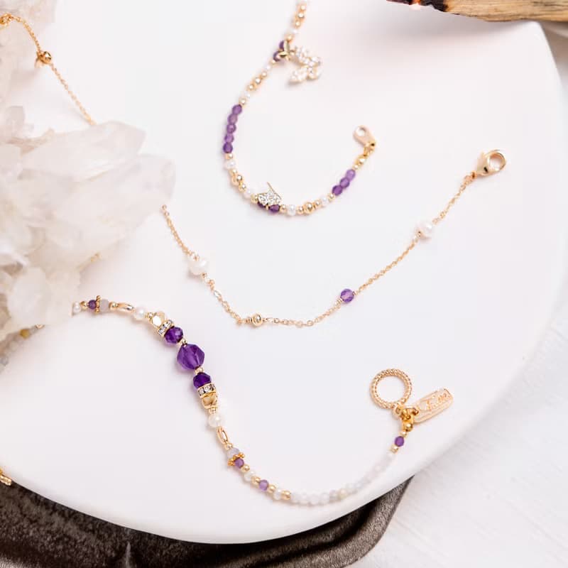 貴人 x 紫水晶 淡水珍珠 黃銅鍍18K金【風信子 • 重生的愛】手鍊