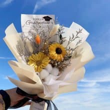 我們的青春未完待續⋯ 向日葵花束 人氣爆款 畢業花束 教