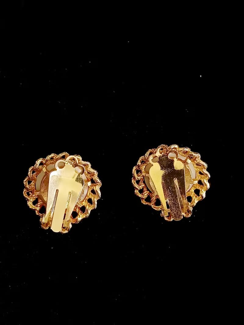 vintage jewelry  典雅金色繩結鑲邊仿珠 夾式耳環