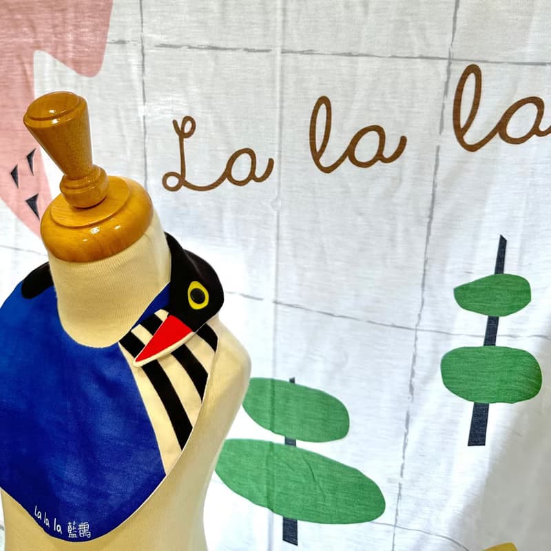 台灣藍鵲_台灣特有種 八層紗棉質口水巾 / 圍兜兜