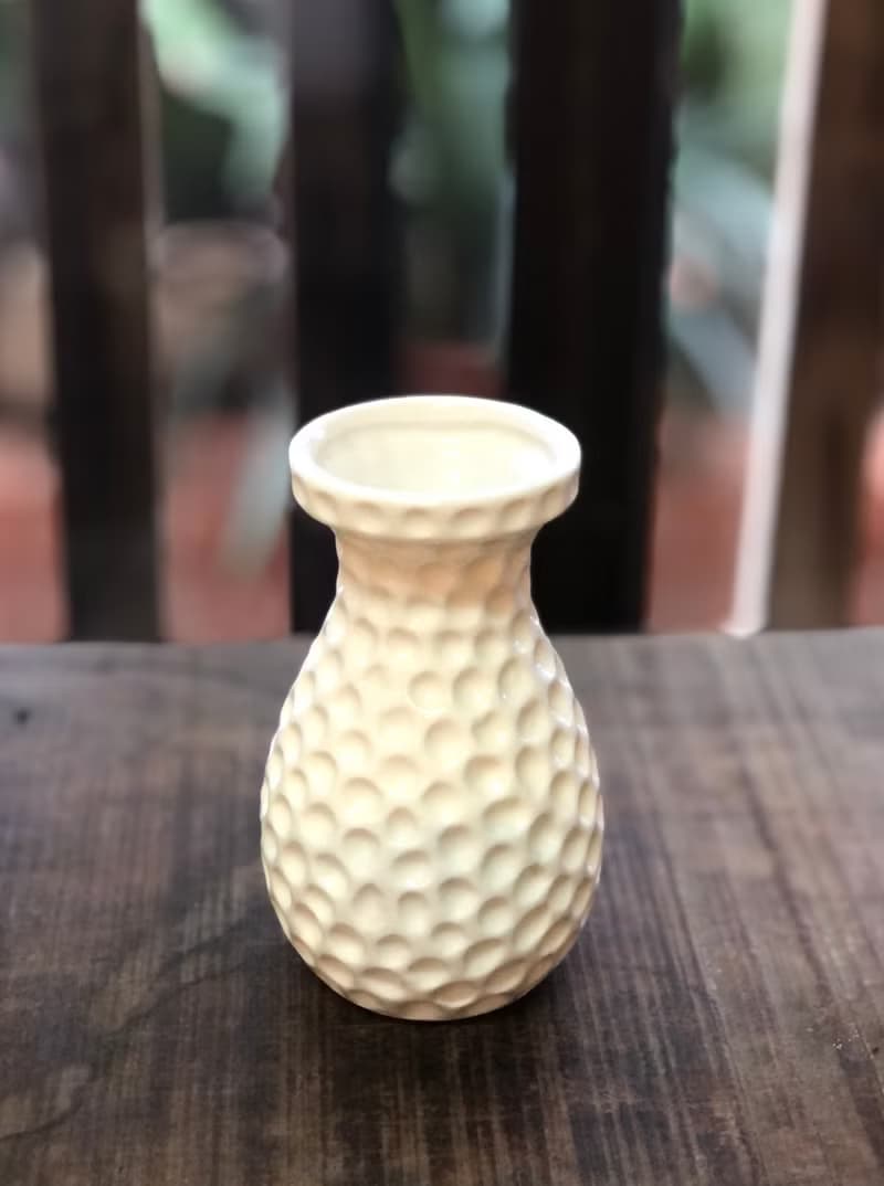 陶瓷圓點刻紋造型 白釉小花器 花瓶擺件 辦公桌 茶席