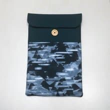 筆電內袋-黑色山影(綠蓋)