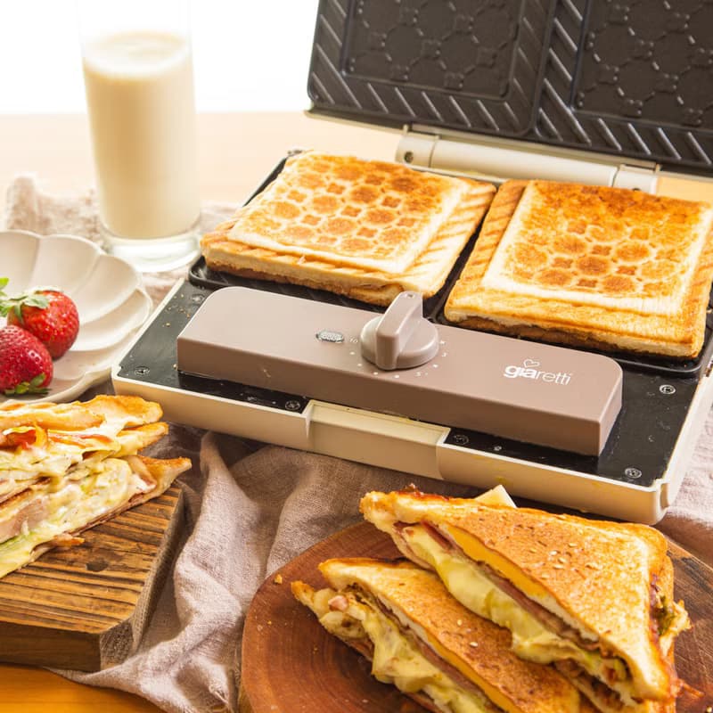 【義大利Giaretti 珈樂堤】多功能定時熱壓三明治鬆餅機(GT-SWT26