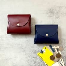 仕分けバッチリ コロンとかわいいガバッと開くじゃばらの革財布(中サイズ)