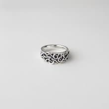 TVXQ, nSSign pick BloodstreamS man bold unisex silver ring