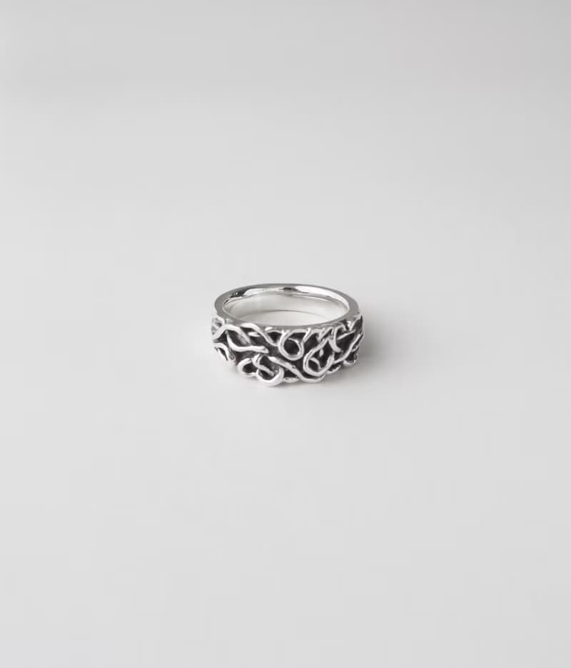 TVXQ, nSSign pick BloodstreamS man bold unisex silver ring
