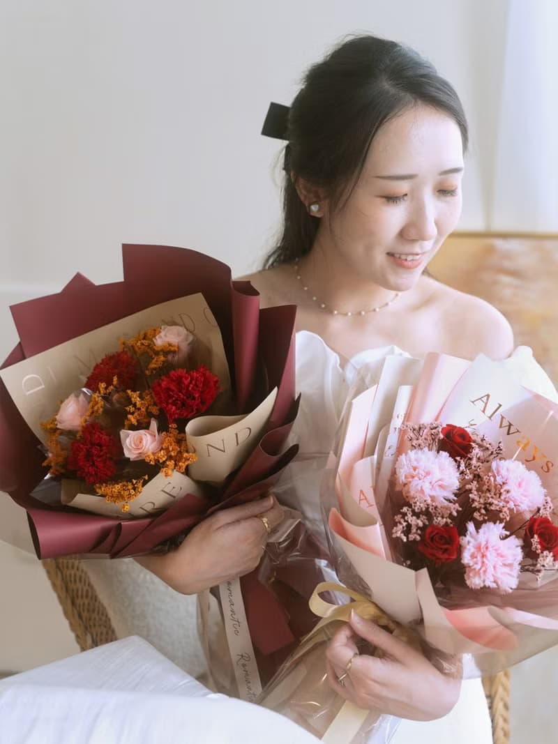 永生康乃馨簡約質感母親節花束 紅色康乃馨 粉玫瑰花束