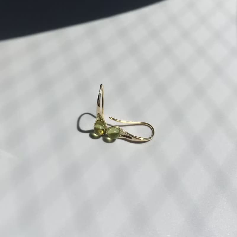 August Birthstone Peridot Teardrop Earring