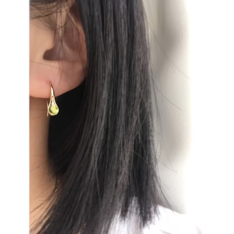 August Birthstone Peridot Teardrop Earring