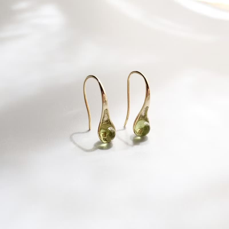 August Birthstone Peridot Teardrop Earring