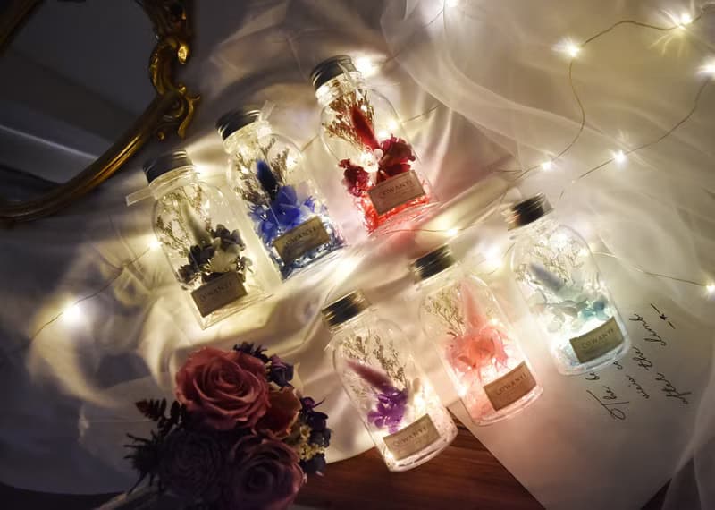 向日葵畢業小花罐 畢業禮物 永生花  乾燥花 向日葵 小夜燈康乃馨