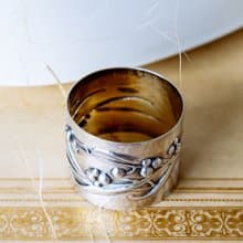 新藝術禾草與果實銀餐巾環 - 西洋古董