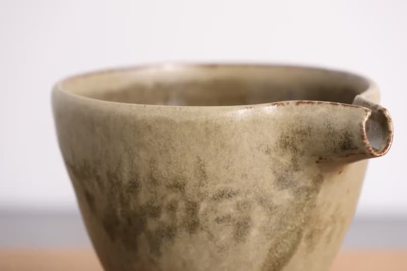 古樸棕綠灰茶盅