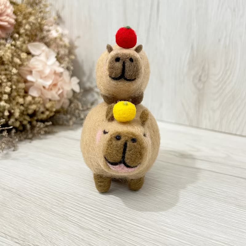 水豚 大鼻孔豚豚  橘子 蘋果 羊毛氈娃娃  療癒 送禮