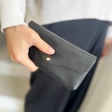 【2024新作】イタリアンレザーと牛床ベロアのミニマル長財布【ブラック】