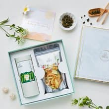 享茶食禮盒- 回韻青心烏龍茶+2包蔬果脆片