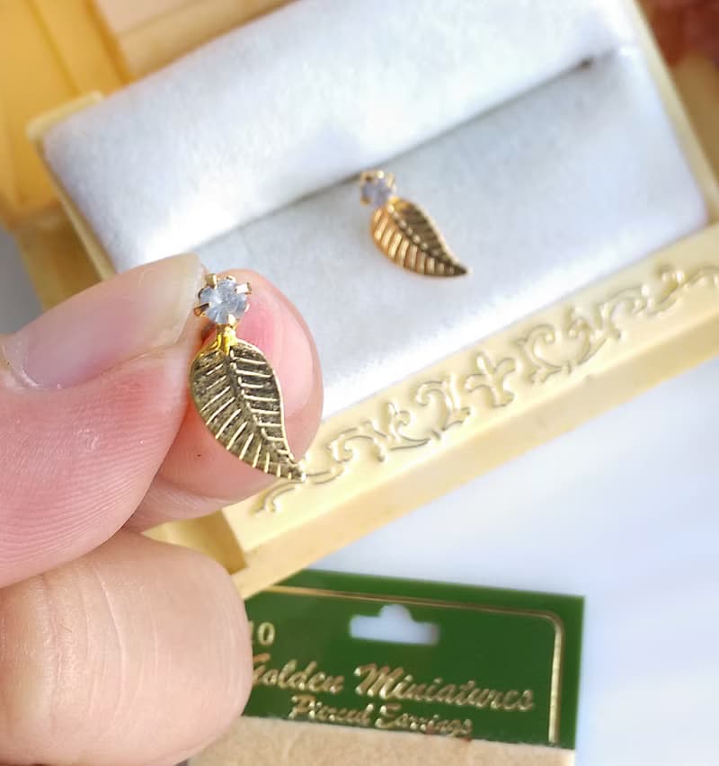 Vintage Jewelry 西洋古董飾品 金色調 小巧 精緻小葉子 針式耳環
