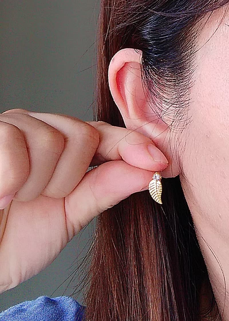 Vintage Jewelry 西洋古董飾品 金色調 小巧 精緻小葉子 針式耳環