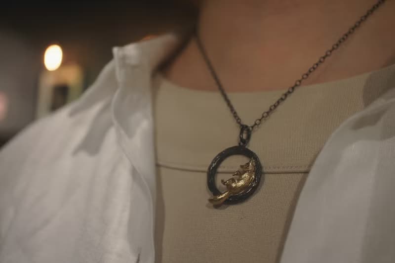 9K金 樹枝上的小狐狸(不包括銀鏈)