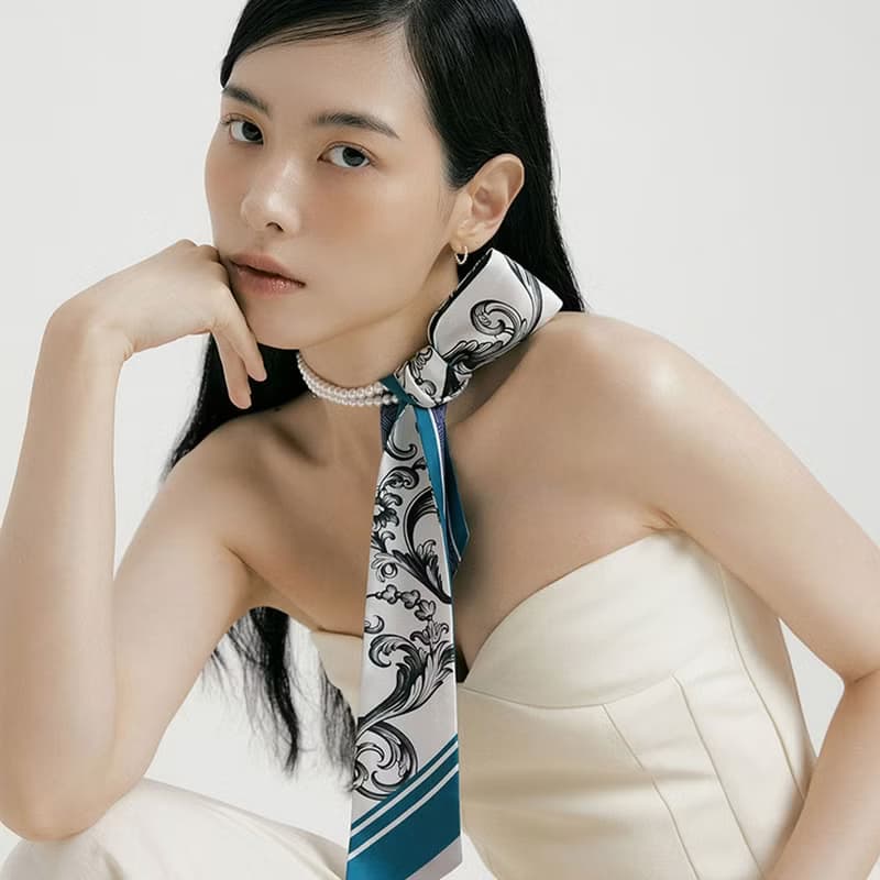 【Ven & Qu】巴洛克青綠絲巾 6×110cm – 優雅設計印花
