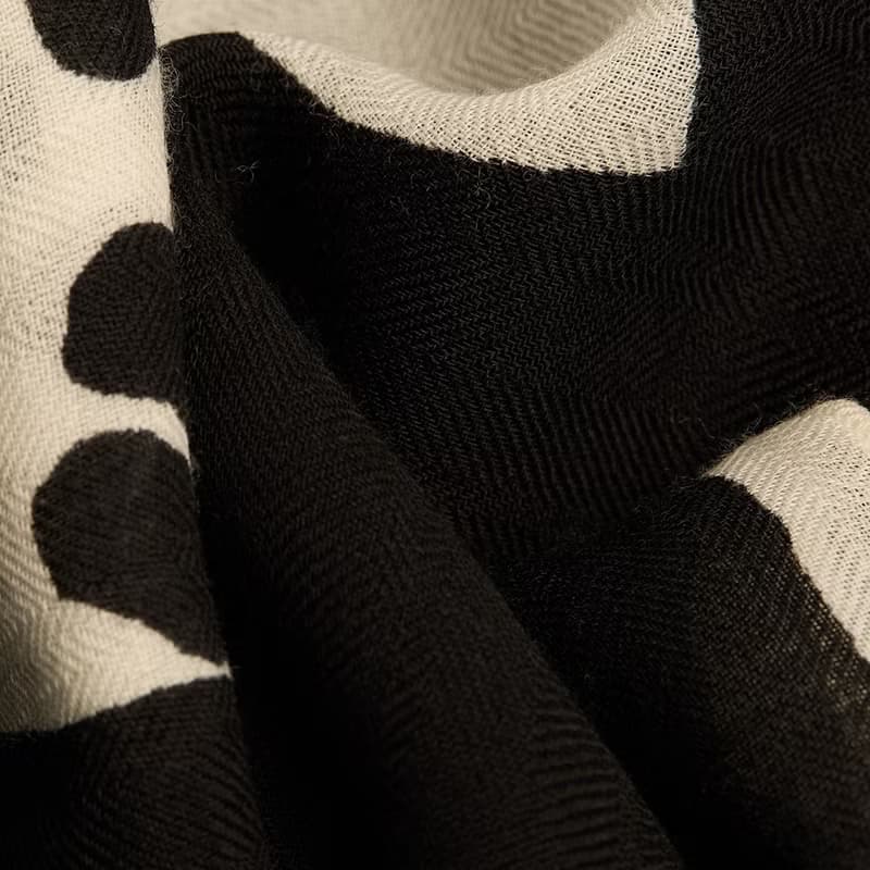 【INOUI EDITIONS】FELINE 羊毛方巾100 - 黑