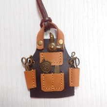 皮革小物 - 手工皮革美髮師工作服項鍊 / 吊飾