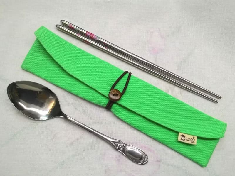 環保筷袋杯套組~手提式飲料杯套 餐具組收納袋 筷套(草綠)F08-006