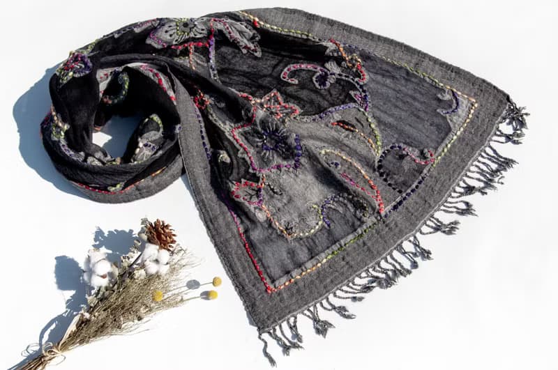 喀什米爾Cashmere/水煮羊毛披肩/針織圍巾/刺繡圍巾/羊絨披巾-花