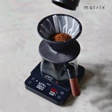 【Matrix X HARIO】M2 Pro AI大師 咖啡秤+ 阿爾法錐形凹肋陶瓷