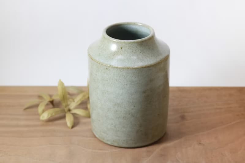 墨藍梅灰瓶