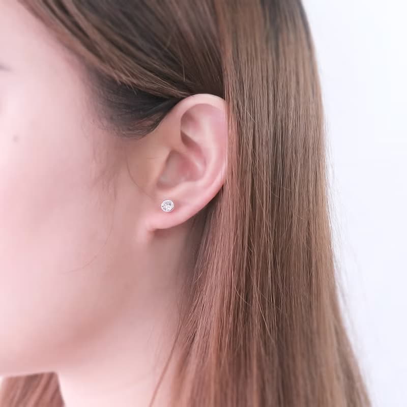 極簡圓形 5mm 單鑽耳環 包鑲設計 925純銀耳環 女生耳環 男生耳環