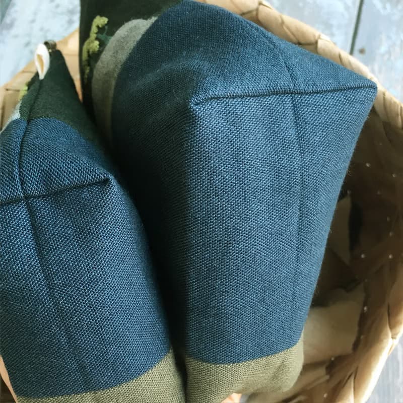 小丘之森 童話山丘 手工印染 手刺繡 彈片口金 收納包 萬用包