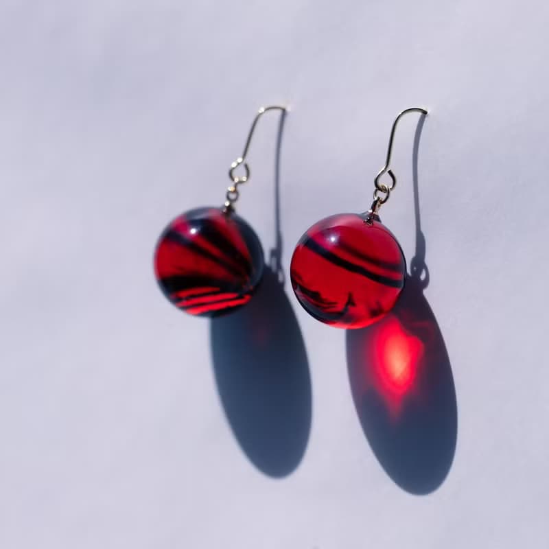 ORBピアス/イヤリング -Red Amber-