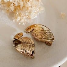 vintage jewelry  MONET古董裝飾圖騰夾式耳環
