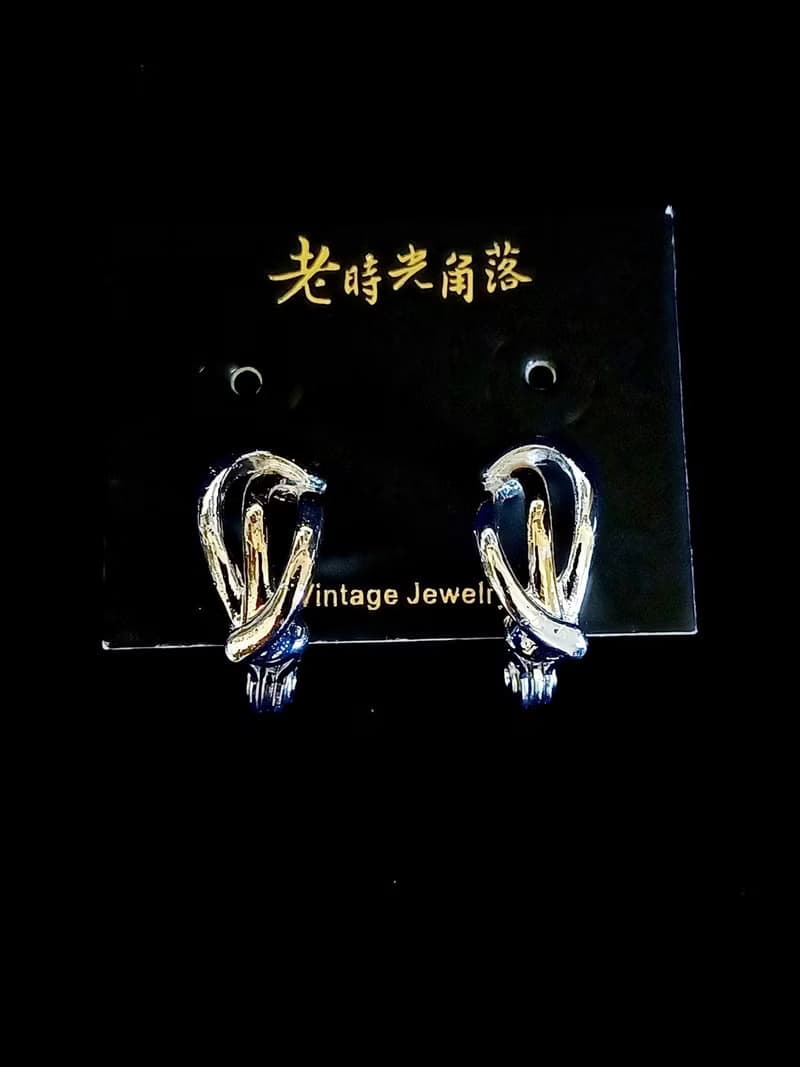 vintage jewelry  TJG 典雅簡約銀色線條 夾式耳環