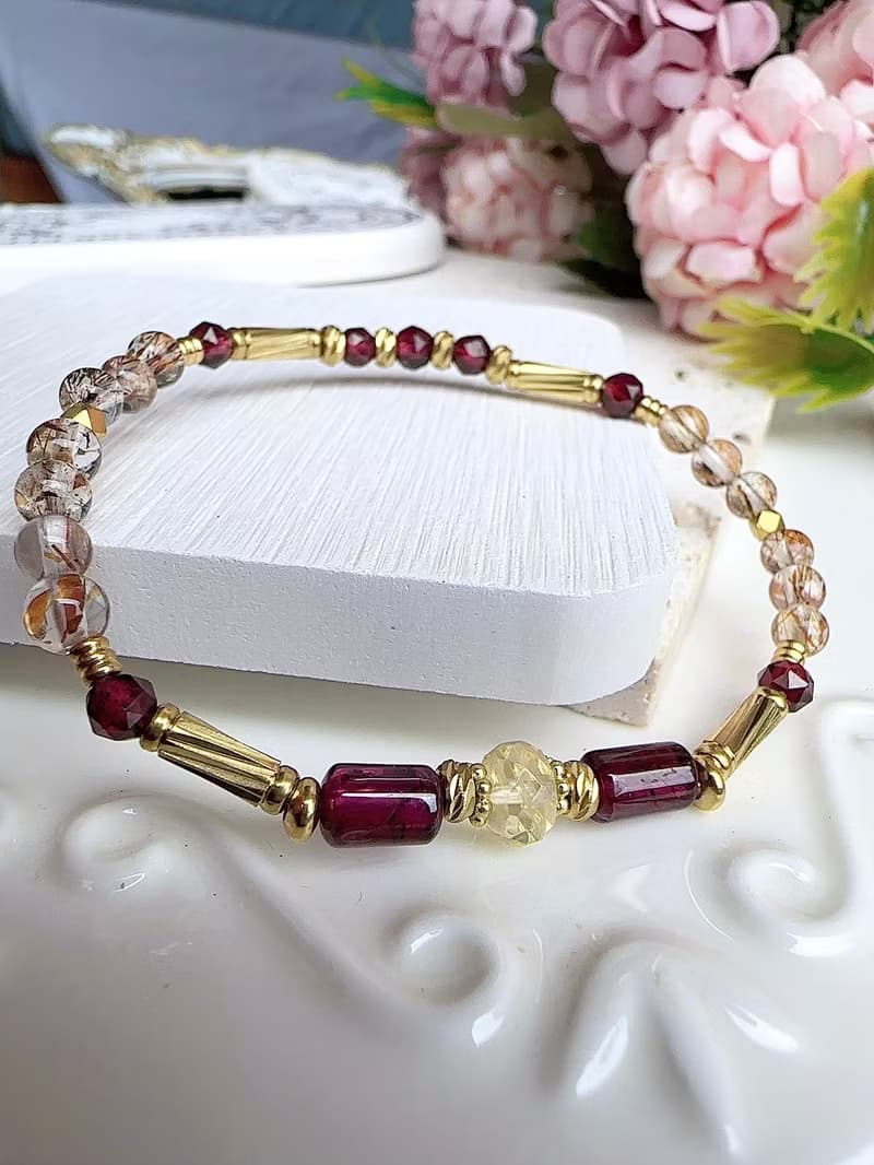 心忱-石榴石 黃水晶 黑金超黃銅細手鍊