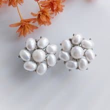 Vintage Jewelry 西洋古董飾品 TRIFARI 小巧 優雅白珠 夾式耳環