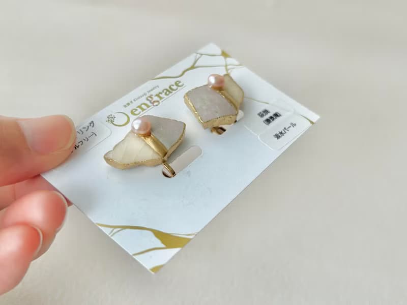萩焼　金継ぎ　ネジバネ式イヤリング　ピンク　白色　淡水パール　天然石　 伝統工芸　No.222