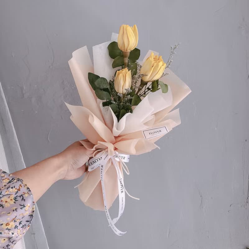 晨曦黃香氛鬱金香花束