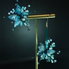 冬季聖誕系列 冰晶極光色夜闌雪花 不對稱水晶花樹脂耳環 耳勾