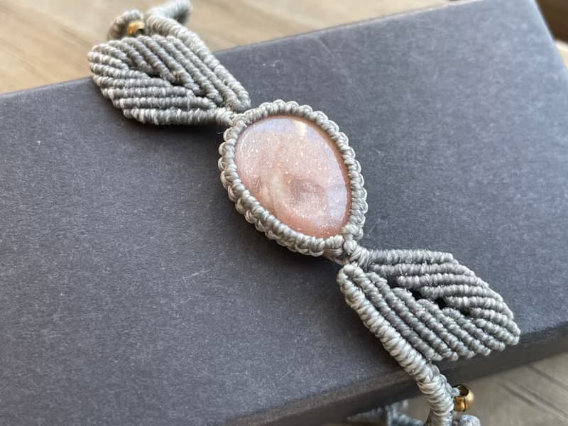 220919 Macrame 南美蠟線 蜜桃月亮石 手鍊