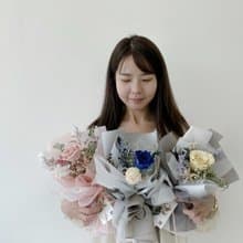 Flora Flower永生玫瑰花束-藍粉黃色系(M)