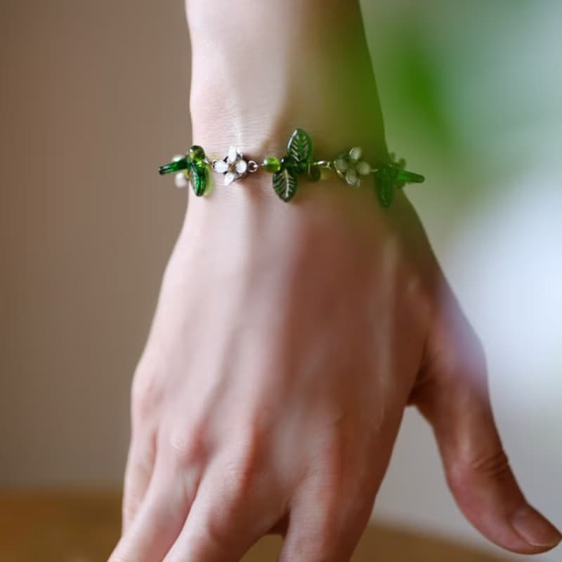 銀木犀とチェコビーズのブレスレット