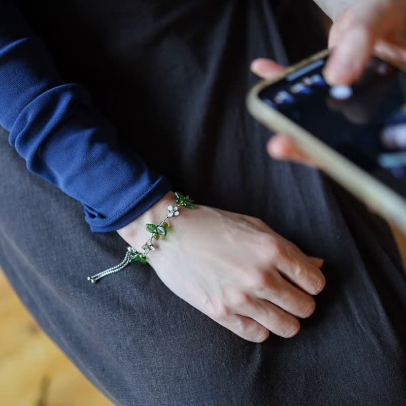 銀木犀とチェコビーズのブレスレット