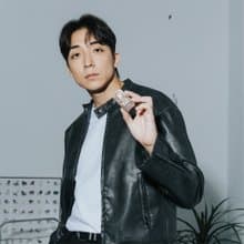【UncleWu】2in1固體香水 | 7:00p.m.月影聖木| 暖秋的木質調